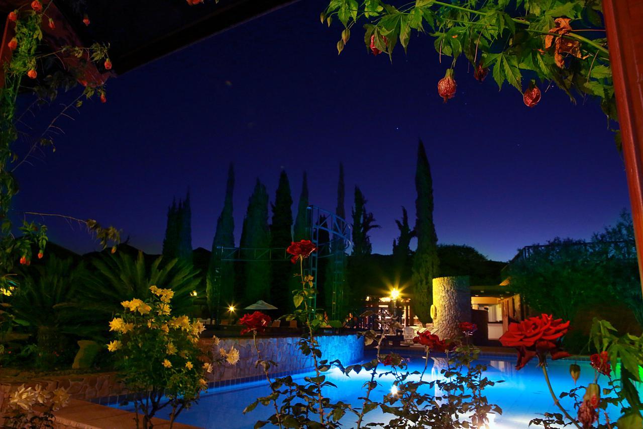 Hotel Los Parrales Tarija Bagian luar foto